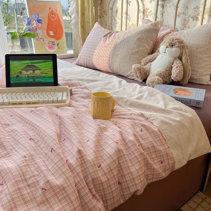 91家纺网 家纺一手货源 找家纺 盼季家纺 2025新款A类夏季夏天蕾丝花边大豆纤维被夏凉被床单四件套空调被 蕾丝花边夏被-紫樱