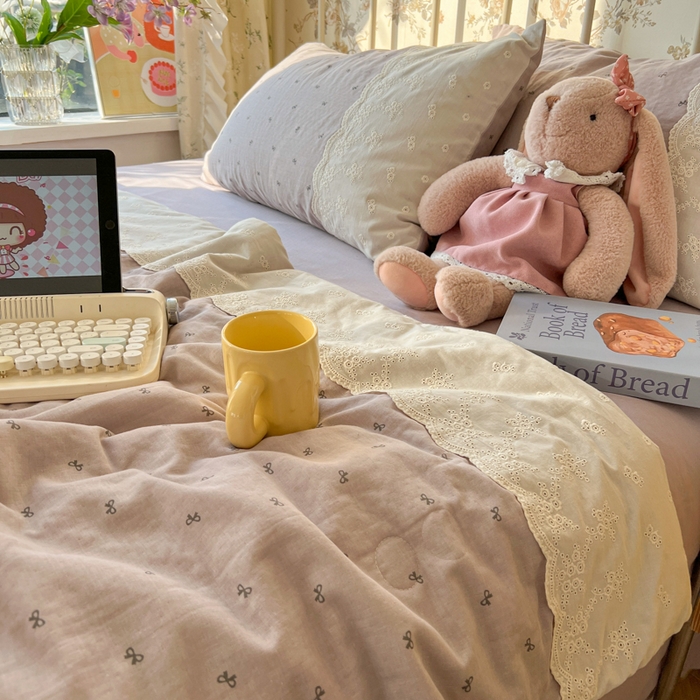 91家纺网 家纺一手货源 找家纺 盼季家纺 2025新款A类夏季夏天蕾丝花边大豆纤维被夏凉被床单四件套空调被 蕾丝花边夏被-蝴蝶可颂紫