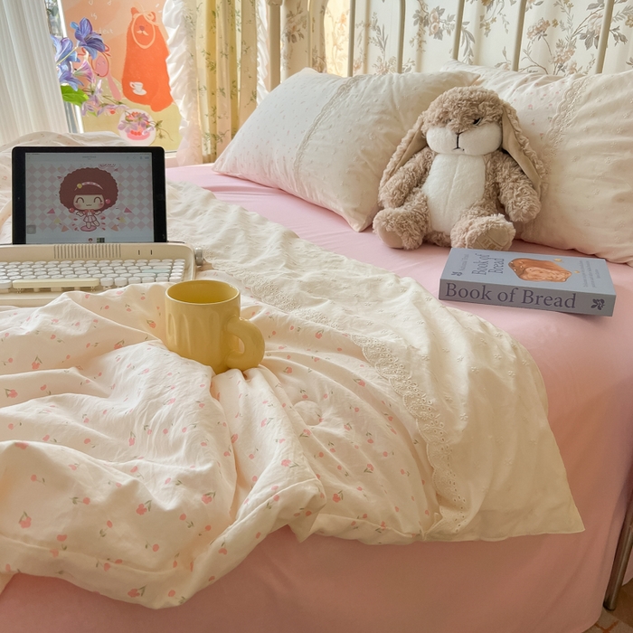 91家纺网 家纺一手货源 找家纺 盼季家纺 2025新款A类夏季夏天蕾丝花边大豆纤维被夏凉被床单四件套空调被 蕾丝花边夏被-花满春