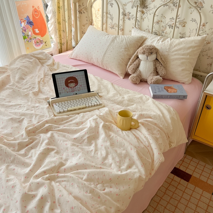 91家纺网 家纺一手货源 找家纺 盼季家纺 2025新款A类夏季夏天蕾丝花边大豆纤维被夏凉被床单四件套空调被 蕾丝花边夏被-花满春