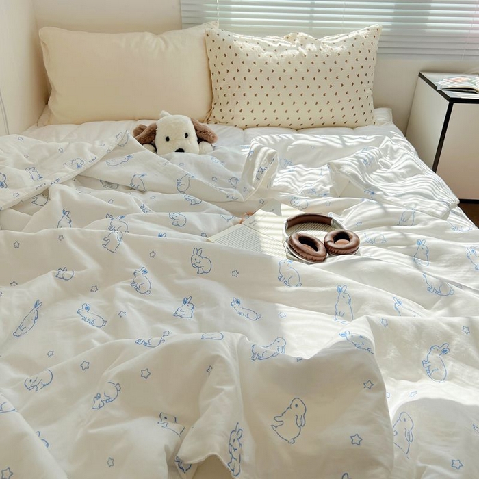 91家纺网 家纺一手货源 找家纺 繁花家居 2025新款AA版水洗棉超软夏被直播热款 蓝边兔