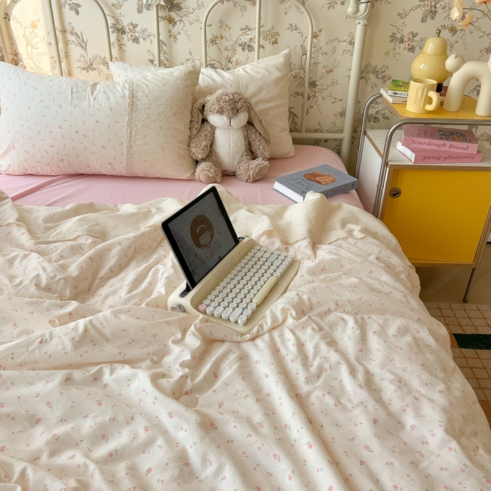 91家纺网 家纺一手货源 找家纺 盼季家纺 2025新款A类夏季夏天蕾丝花边大豆纤维被夏凉被床单四件套空调被 蕾丝花边夏被-花满春