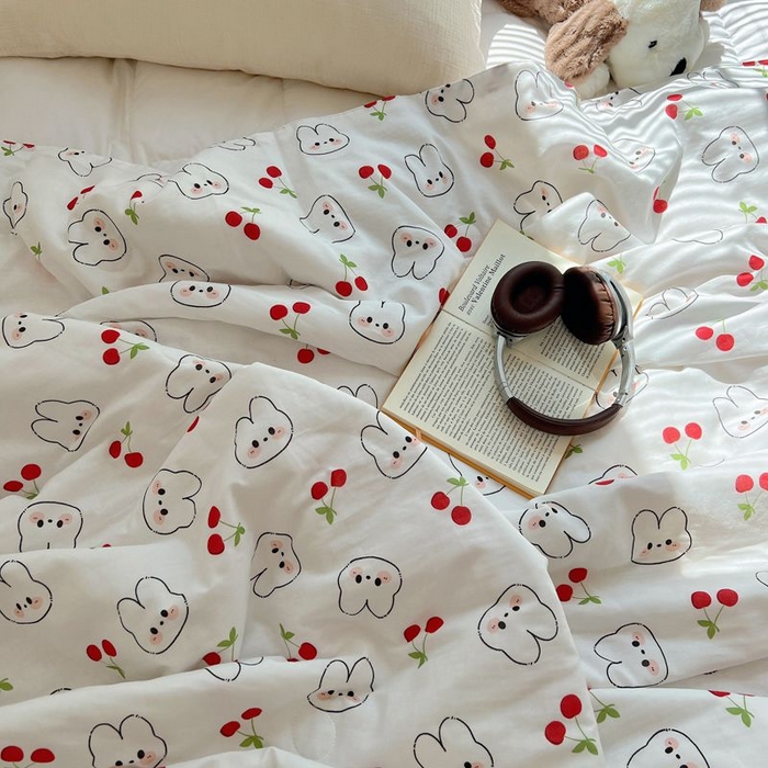 91家纺网 家纺一手货源 找家纺 繁花家居 2025新款AA版水洗棉超软夏被直播热款 樱桃兔