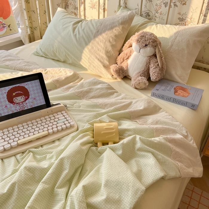 91家纺网 家纺一手货源 找家纺 盼季家纺 2025新款A类夏季夏天蕾丝花边大豆纤维被夏凉被床单四件套空调被 蕾丝花边夏被-绿小格