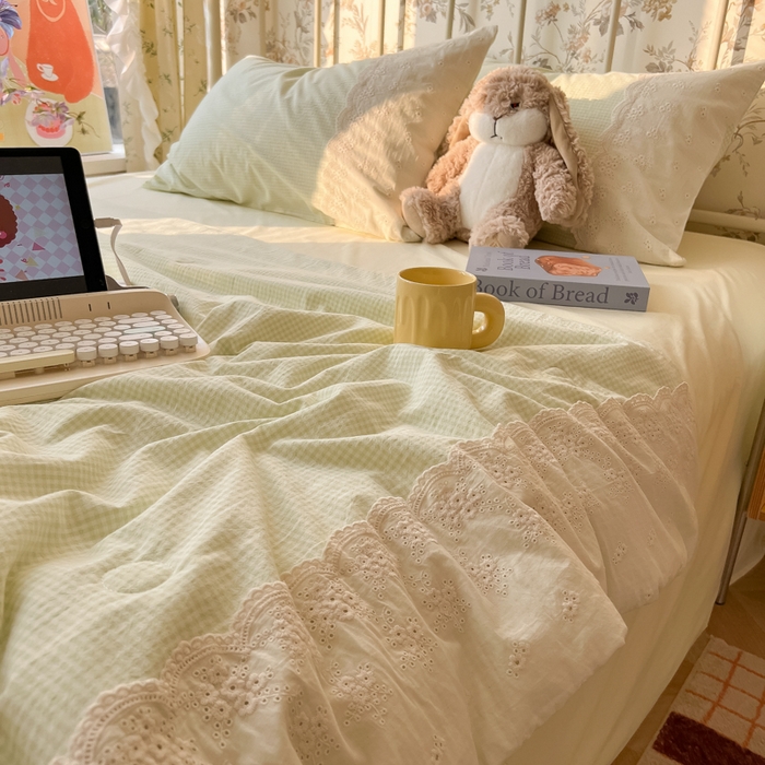 91家纺网 家纺一手货源 找家纺 盼季家纺 2025新款A类夏季夏天蕾丝花边大豆纤维被夏凉被床单四件套空调被 蕾丝花边夏被-绿小格