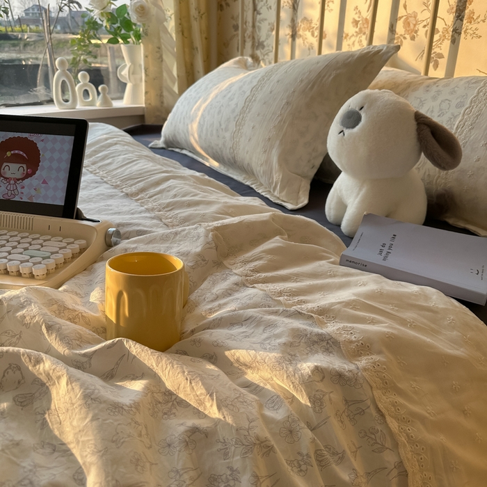 91家纺网 家纺一手货源 找家纺 盼季家纺 2025新款A类夏季夏天蕾丝花边大豆纤维被夏凉被床单四件套空调被 蕾丝花边夏被-素描花兔