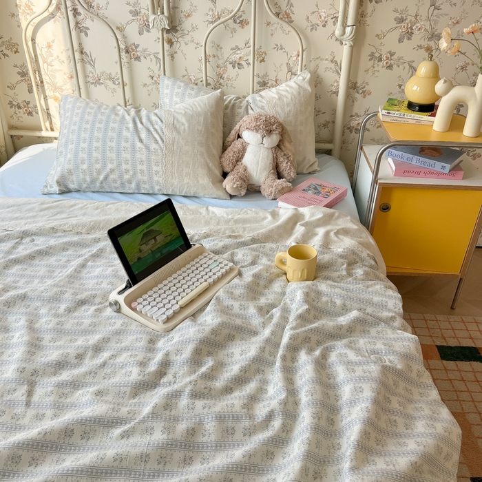 91家纺网 家纺一手货源 找家纺 盼季家纺 2025新款A类夏季夏天蕾丝花边大豆纤维被夏凉被床单四件套空调被 蕾丝花边夏被-素雅