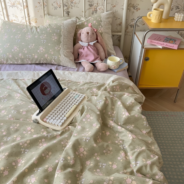 91家纺网 家纺一手货源 找家纺 盼季家纺 2025新款A类夏季夏天蕾丝花边大豆纤维被夏凉被床单四件套空调被 蕾丝花边夏被-碎花兔绿