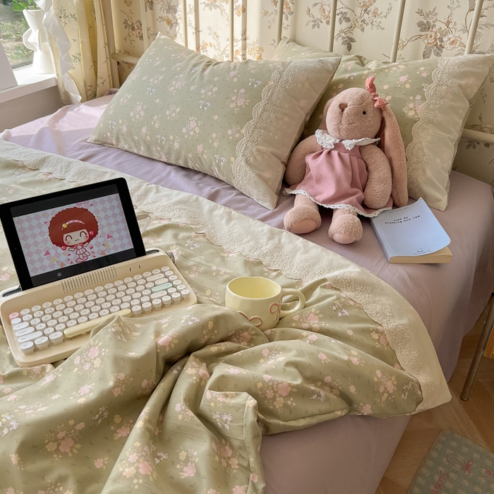 91家纺网 家纺一手货源 找家纺 盼季家纺 2025新款A类夏季夏天蕾丝花边大豆纤维被夏凉被床单四件套空调被 蕾丝花边夏被-碎花兔绿