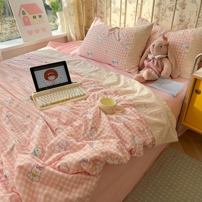 91家纺网 家纺一手货源 找家纺 盼季家纺 2025新款A类夏季夏天蕾丝花边大豆纤维被夏凉被床单四件套空调被 蕾丝花边夏被-汪汪狗粉