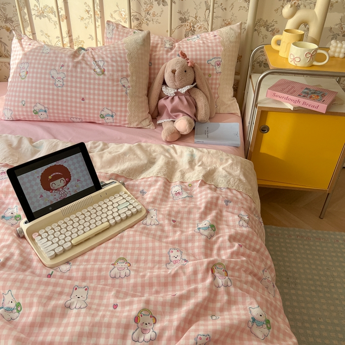 91家纺网 家纺一手货源 找家纺 盼季家纺 2025新款A类夏季夏天蕾丝花边大豆纤维被夏凉被床单四件套空调被 蕾丝花边夏被-汪汪狗粉