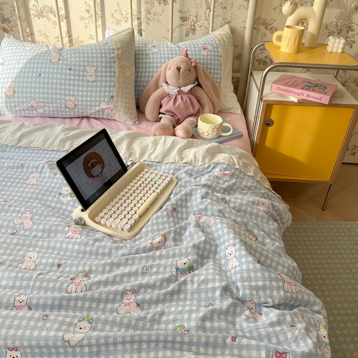 91家纺网 家纺一手货源 找家纺 盼季家纺 2025新款A类夏季夏天蕾丝花边大豆纤维被夏凉被床单四件套空调被 蕾丝花边夏被-汪汪狗蓝