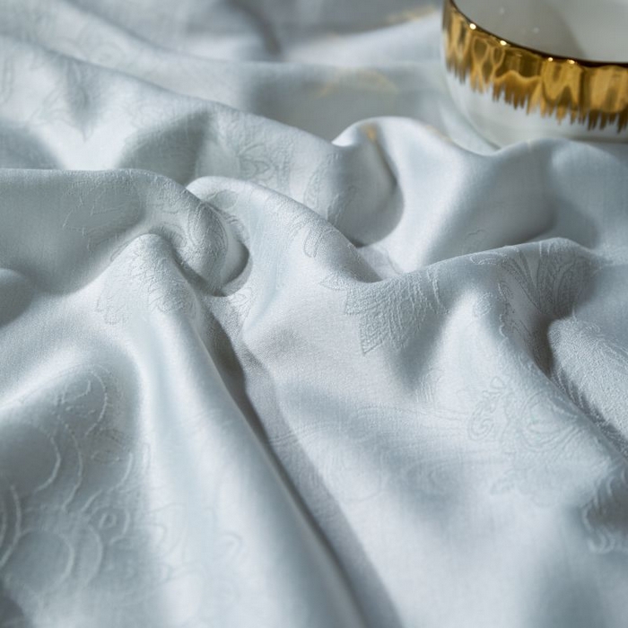 91家纺网 家纺一手货源 找家纺 （总）丽卡家纺 2025新款金银丝提花宽边凯丽夏被四件套
