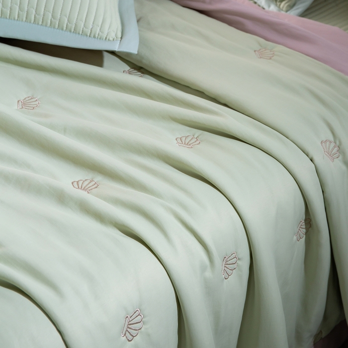 91家纺网 家纺一手货源 找家纺 （总）晨晨家纺 2025新款A类莱赛尔天丝刺绣款凉席席子床盖款系列三件套