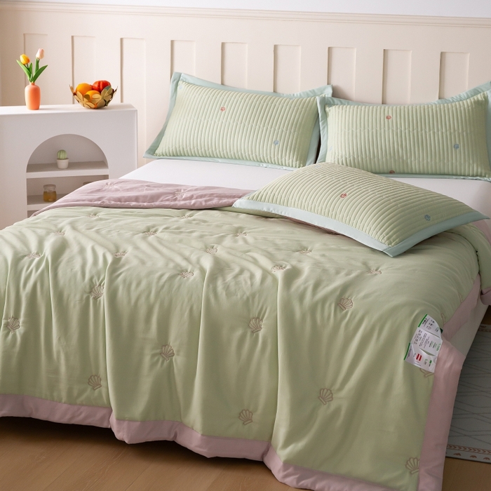 91家纺网 家纺一手货源 找家纺 晨晨家纺 2025新款A类莱赛尔天丝刺绣款凉席席子床盖款系列三件套 皇冠-薄荷绿
