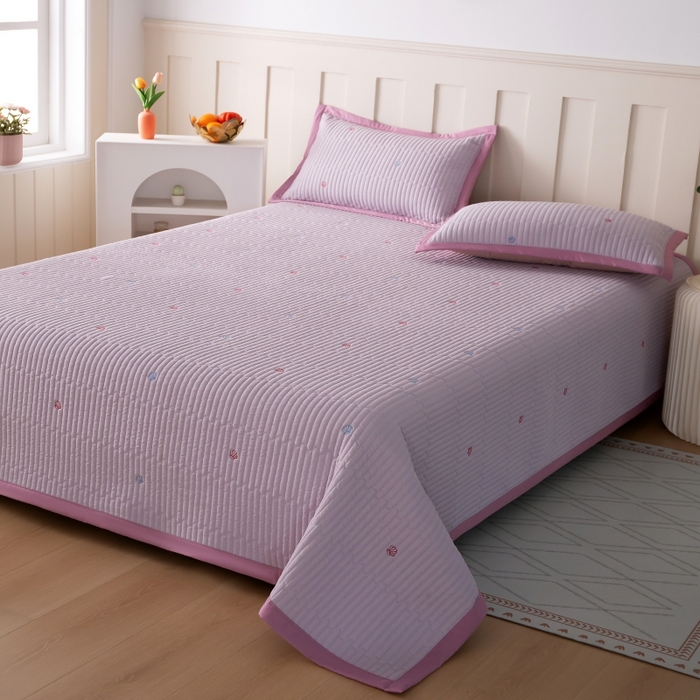 91家纺网 家纺一手货源 找家纺 晨晨家纺 2025新款A类莱赛尔天丝刺绣款夏被系列 单夏被 皇冠-魅影紫