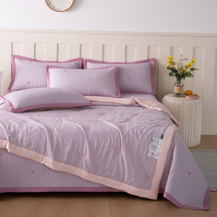 91家纺网 家纺一手货源 找家纺 晨晨家纺 2025新款A类莱赛尔天丝刺绣款夏被系列 单夏被 皇冠-魅影紫