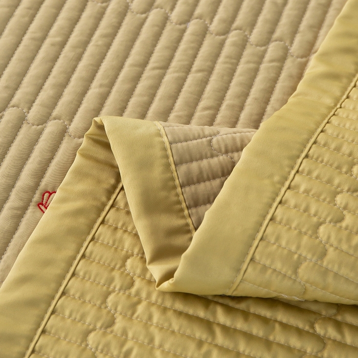 91家纺网 家纺一手货源 找家纺 晨晨家纺 2025新款A类莱赛尔天丝刺绣款凉席席子床盖款系列三件套 皇冠-抹茶绿