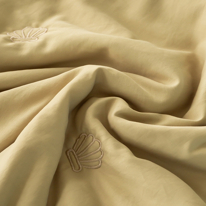 91家纺网 家纺一手货源 找家纺 晨晨家纺 2025新款A类莱赛尔天丝刺绣款夏被系列 单夏被 皇冠-抹茶绿