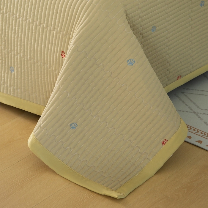 91家纺网 家纺一手货源 找家纺 晨晨家纺 2025新款A类莱赛尔天丝刺绣款夏被系列 单夏被 皇冠-抹茶绿