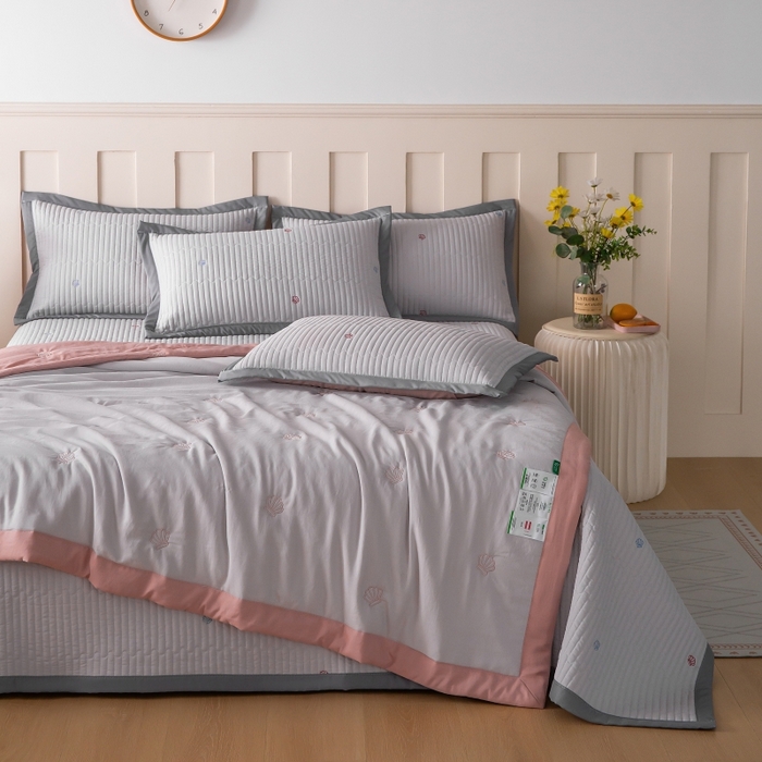 91家纺网 家纺一手货源 找家纺 晨晨家纺 2025新款A类莱赛尔天丝刺绣款夏被系列 单夏被 皇冠-绅士灰