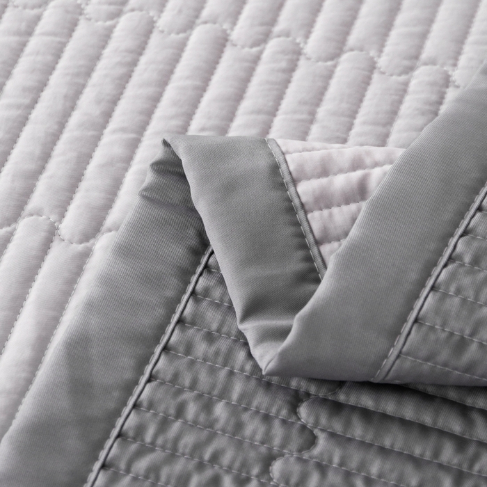 91家纺网 家纺一手货源 找家纺 晨晨家纺 2025新款A类莱赛尔天丝刺绣款夏被系列 单夏被 皇冠-绅士灰