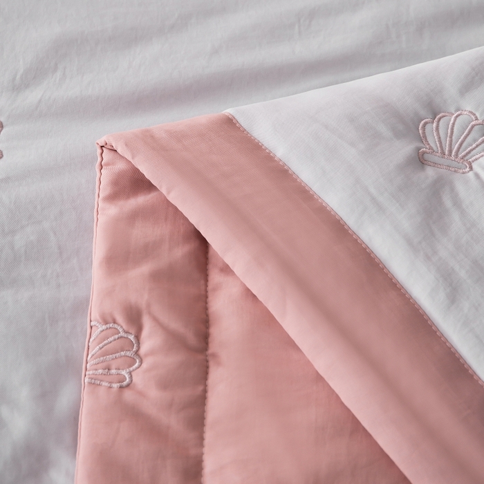 91家纺网 家纺一手货源 找家纺 晨晨家纺 2025新款A类莱赛尔天丝刺绣款凉席席子床盖款系列三件套 皇冠-绅士灰