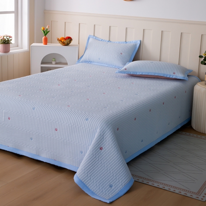 91家纺网 家纺一手货源 找家纺 晨晨家纺 2025新款A类莱赛尔天丝刺绣款夏被系列 单夏被 皇冠-天空蓝