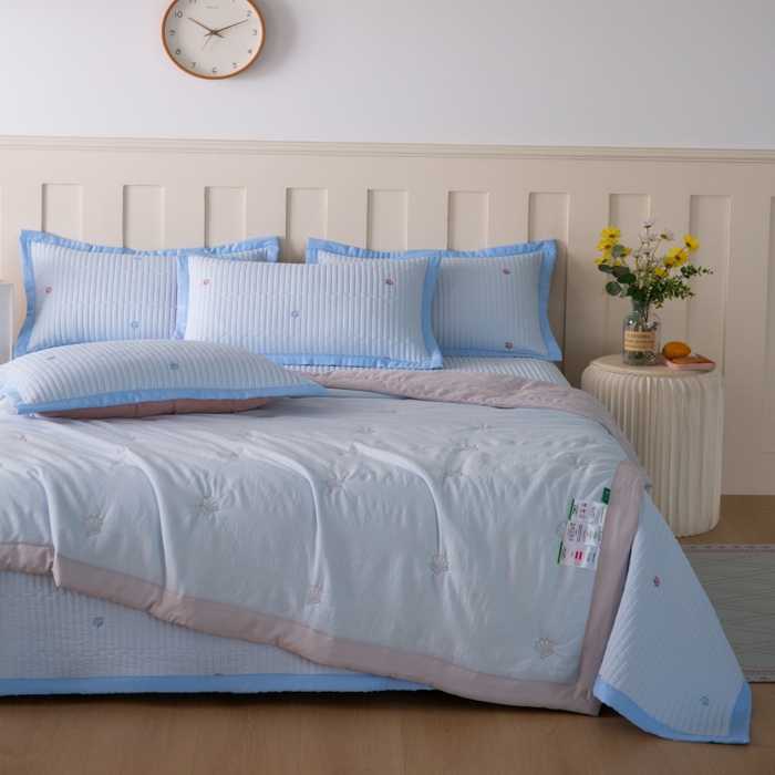 91家纺网 家纺一手货源 找家纺 晨晨家纺 2025新款A类莱赛尔天丝刺绣款夏被系列 单夏被 皇冠-天空蓝