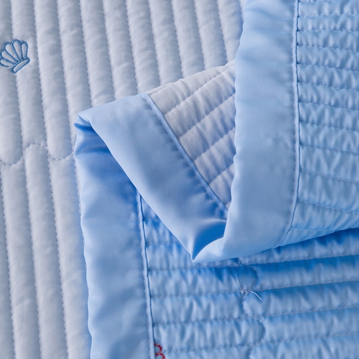 91家纺网 家纺一手货源 找家纺 晨晨家纺 2025新款A类莱赛尔天丝刺绣款夏被系列 单夏被 皇冠-天空蓝