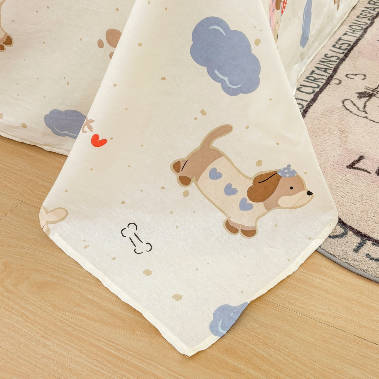 91家纺网 家纺一手货源 找家纺 大吉 2025新款亲肤舒适全棉纯棉喷气小清新印花系列单床单床单单件单品床单 萌宠日记