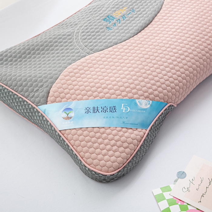 91家纺网 家纺一手货源 找家纺 萌番宝 2025新款立体冰豆豆荞麦护颈SPA枕枕头枕芯 冰豆豆粉色 35x52x8cm/只