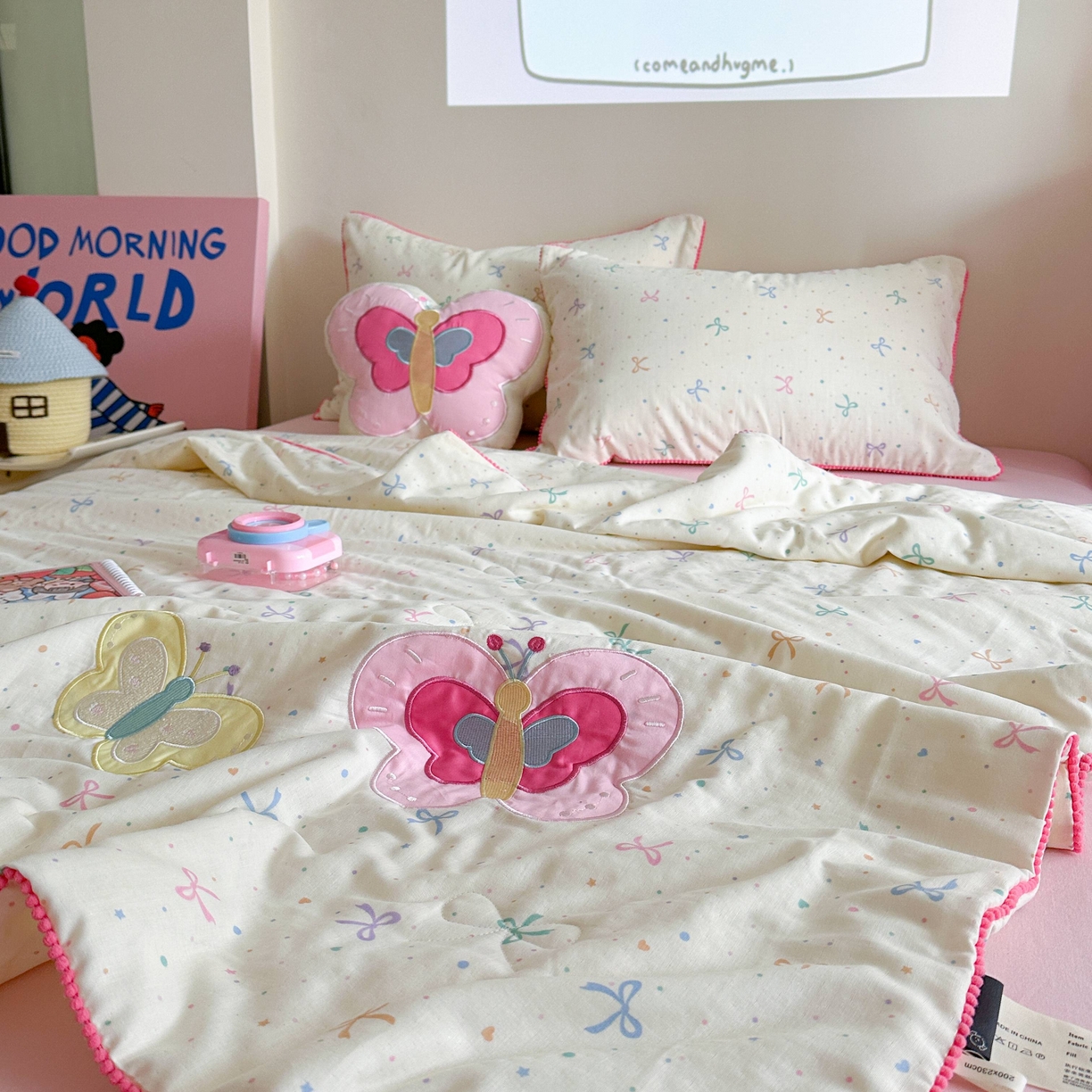 91家纺网 家纺一手货源 找家纺 觅糖家纺 2025春夏新款全棉双层纱夏被夏凉被空调被 蝴蝶日记