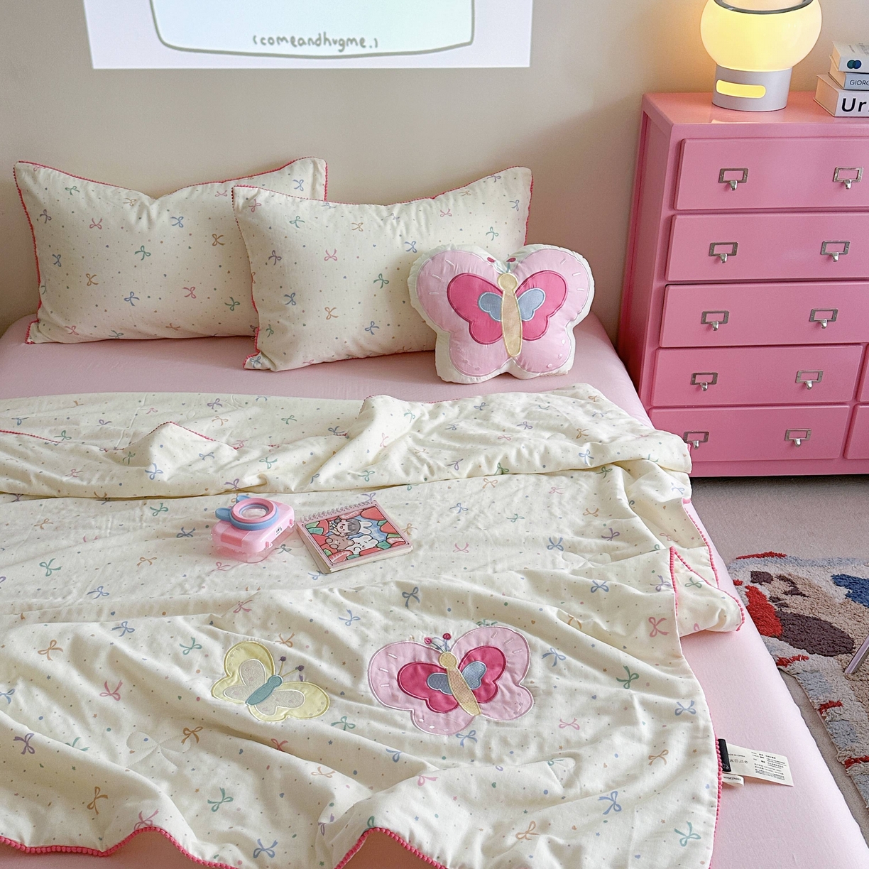 91家纺网 家纺一手货源 找家纺 觅糖家纺 2025春夏新款全棉双层纱夏被夏凉被空调被 蝴蝶日记