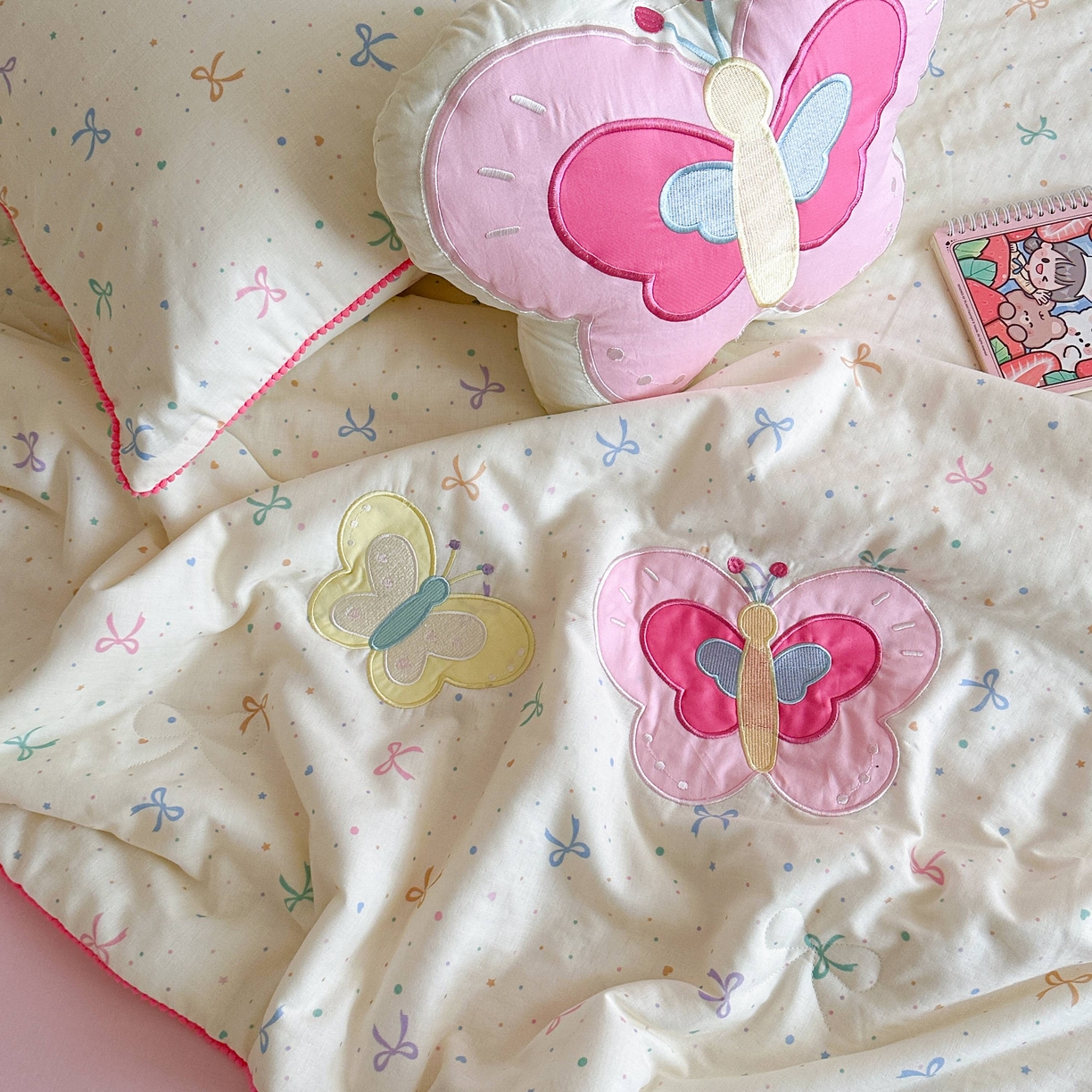 91家纺网 家纺一手货源 找家纺 觅糖家纺 2025春夏新款全棉双层纱夏被夏凉被空调被 蝴蝶日记