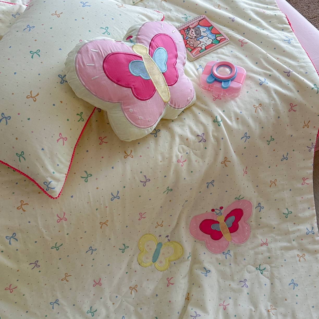 91家纺网 家纺一手货源 找家纺 觅糖家纺 2025春夏新款全棉双层纱夏被夏凉被空调被 蝴蝶日记