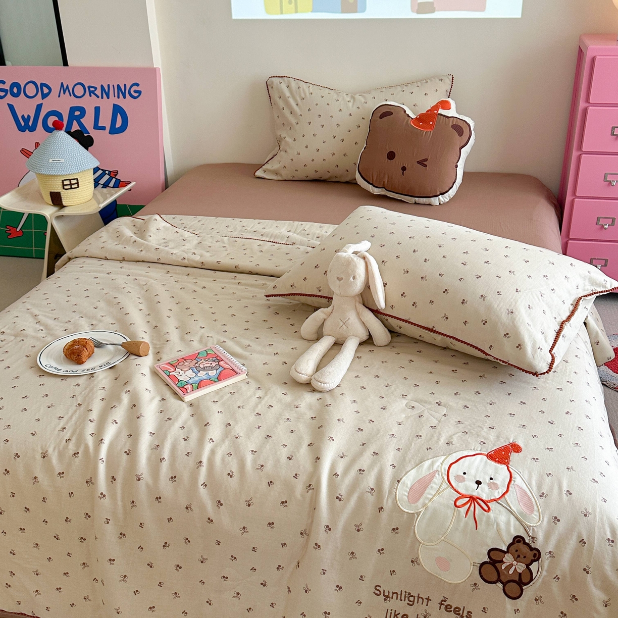 91家纺网 家纺一手货源 找家纺 觅糖家纺 2025春夏新款全棉双层纱夏被夏凉被空调被 礼物小兔