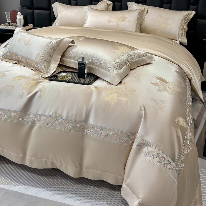 91家纺网 家纺一手货源 找家纺  2025新款高端A类天丝棉提花四件套真丝轻奢刺绣丝滑裸睡长绒棉爆款床上用品-薇澜 薇澜-太妃金