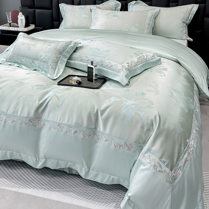 91家纺网 家纺一手货源 找家纺  2025新款高端A类天丝棉提花四件套真丝轻奢刺绣丝滑裸睡长绒棉爆款床上用品-薇澜 薇澜-云水绿