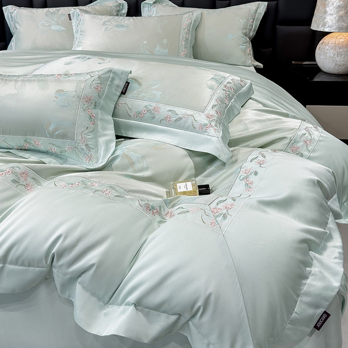 91家纺网 家纺一手货源 找家纺  2025新款高端A类天丝棉提花四件套真丝轻奢刺绣丝滑裸睡长绒棉爆款床上用品-薇澜 薇澜-云水绿
