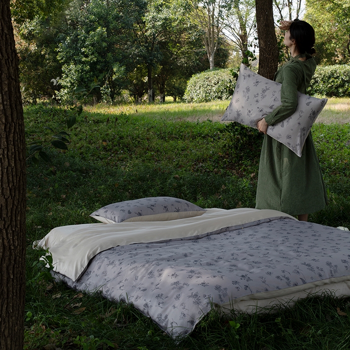 91家纺网 家纺一手货源 找家纺 禾时 2025新款60S兰精天丝数码印花四件套进口莱赛尔床品套件-知晓 知晓-棕