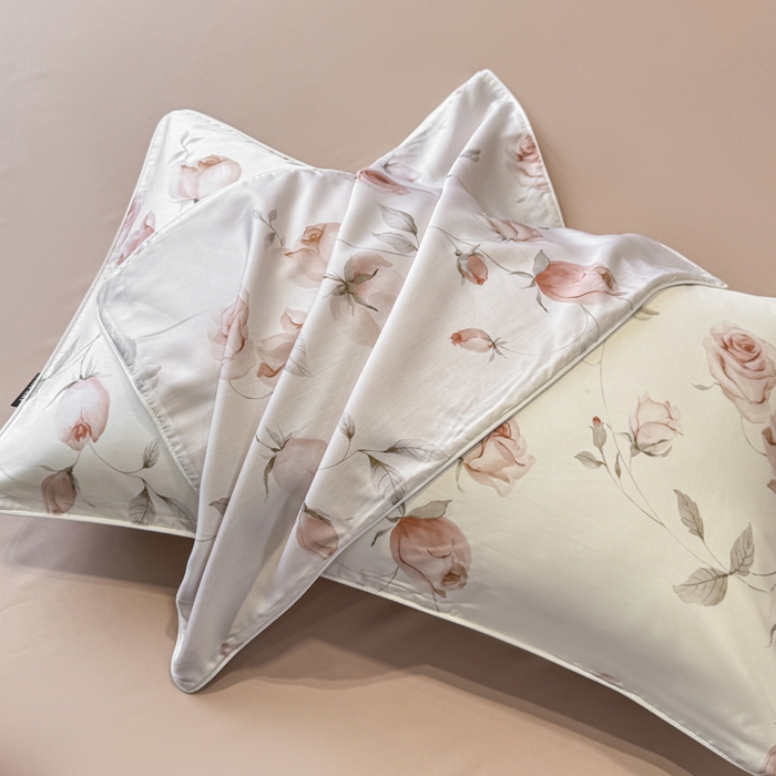 91家纺网 家纺一手货源 找家纺 芊寻家居 2025新款A类50支莱赛尔天丝数码印花夏被夏凉被空调被 花意盈香粉