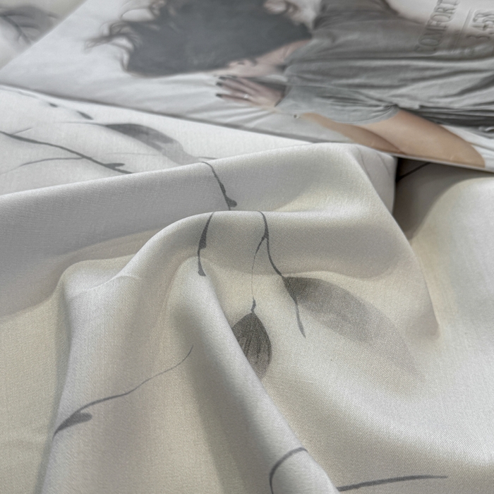 91家纺网 家纺一手货源 找家纺 芊寻家居 2025新款A类50支莱赛尔天丝数码印花夏被夏凉被空调被 静谧灰