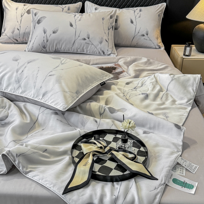 91家纺网 家纺一手货源 找家纺 芊寻家居 2025新款A类50支莱赛尔天丝数码印花夏被夏凉被空调被 静谧灰