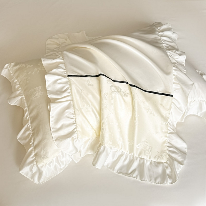 91家纺网 家纺一手货源 找家纺 凯美家居 2025新款法式风水洗真丝提花工艺四件套 雾中花 奶白