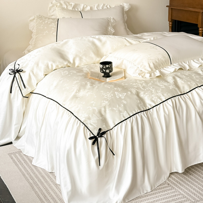 91家纺网 家纺一手货源 找家纺 凯美家居 2025新款法式风水洗真丝提花工艺四件套 雾中花 奶白