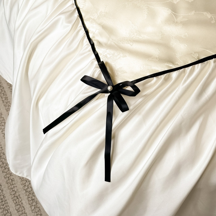 91家纺网 家纺一手货源 找家纺 凯美家居 2025新款法式风水洗真丝提花工艺四件套 雾中花 奶白