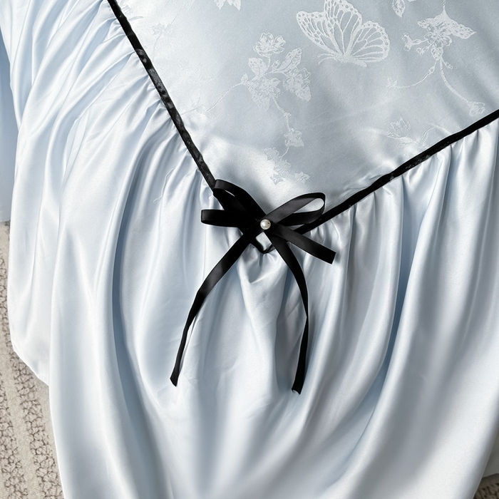 91家纺网 家纺一手货源 找家纺 凯美家居 2025新款法式风水洗真丝提花工艺四件套 雾中花 浅蓝