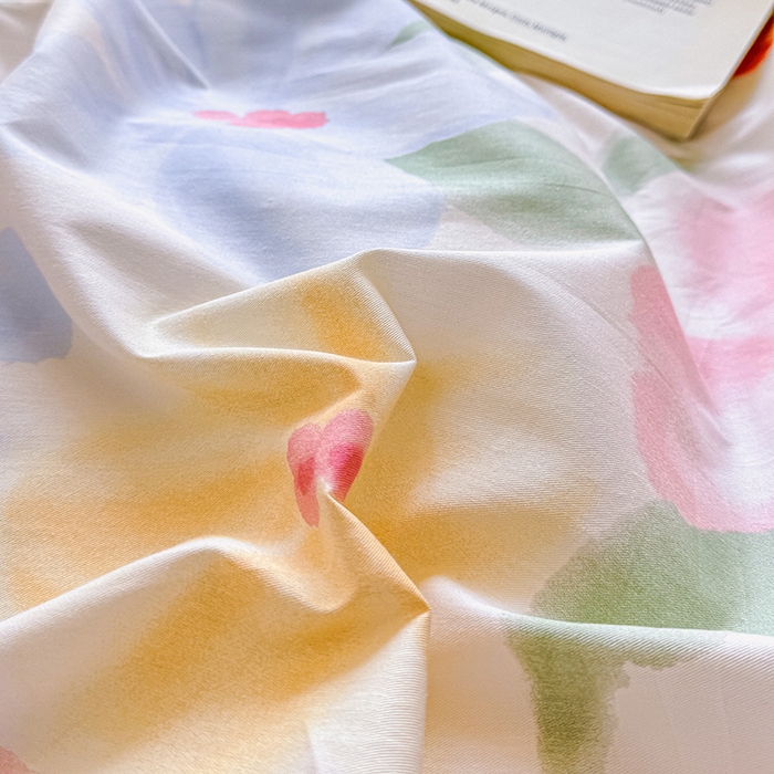 91家纺网 家纺一手货源 找家纺 芊寻家居 2025新款13372全棉印花系列四件套 朵琦