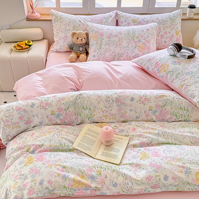 91家纺网 家纺一手货源 找家纺 芊寻家居 2025新款13372全棉印花系列四件套 花丛 粉